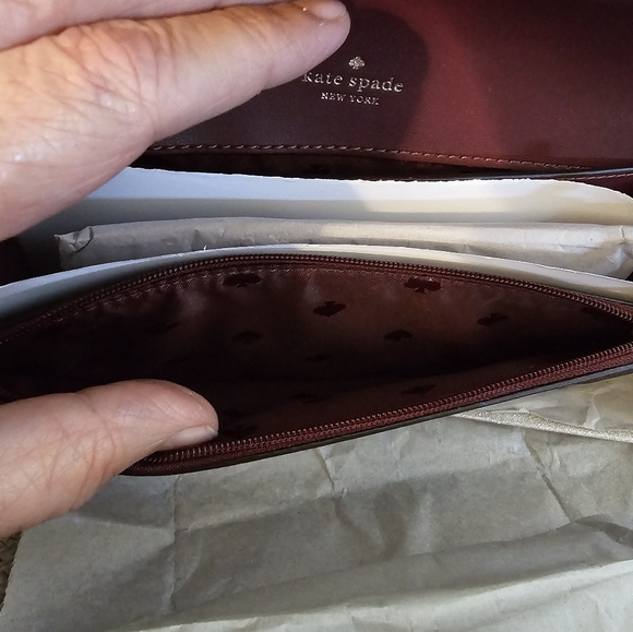 NWT KATE SPADE MEDIUM FLAP PHONE WRISTLET WALLET FLORAL **READY TO GIFT IN BOX** - Picture 6 of 9